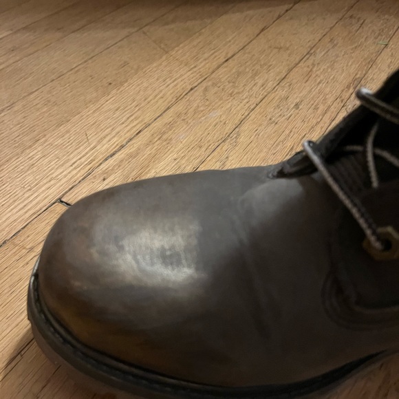 Unique Timberland boots. Size 8.5. Gray with distressed gold toe. Sueded sides - Picture 11 of 12